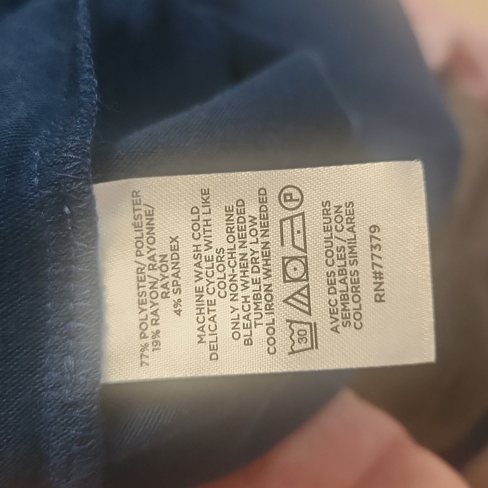NWT Ann Taylor Blue Size Medium Petite Women's Long Sleeved Top, Shoulder Button - Picture 5 of 6